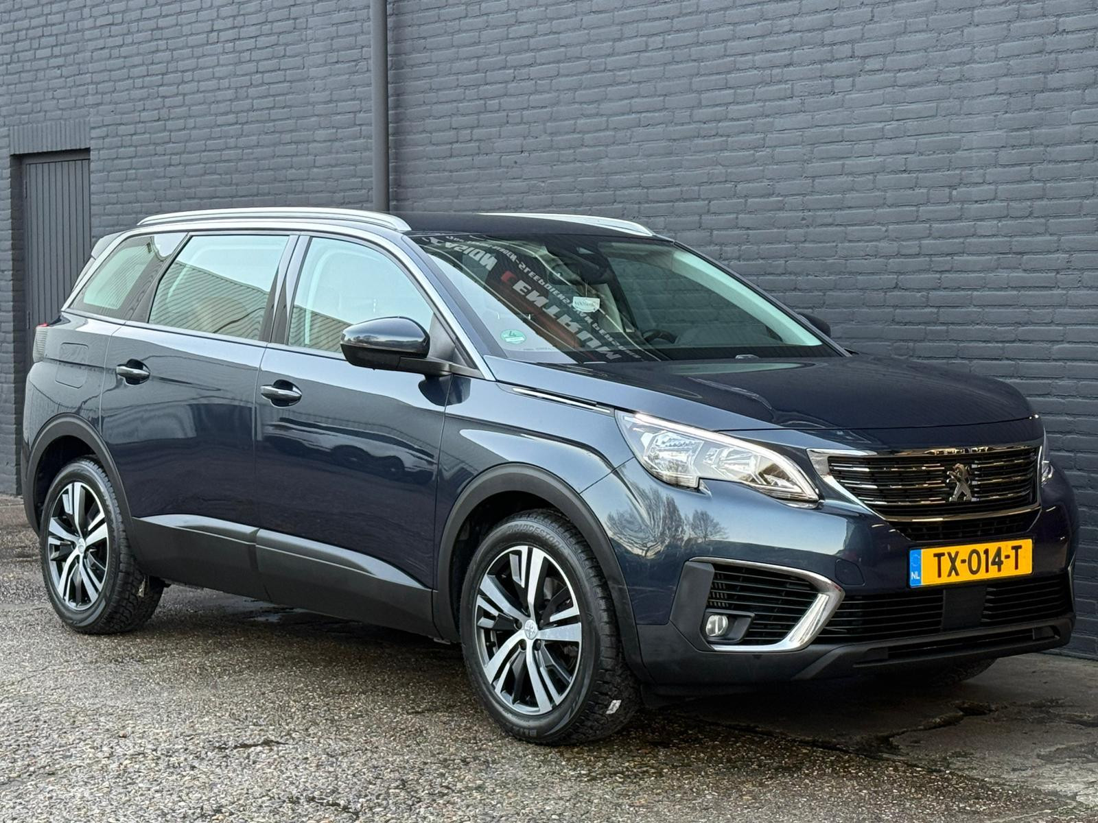 Hoofdafbeelding Peugeot 5008
