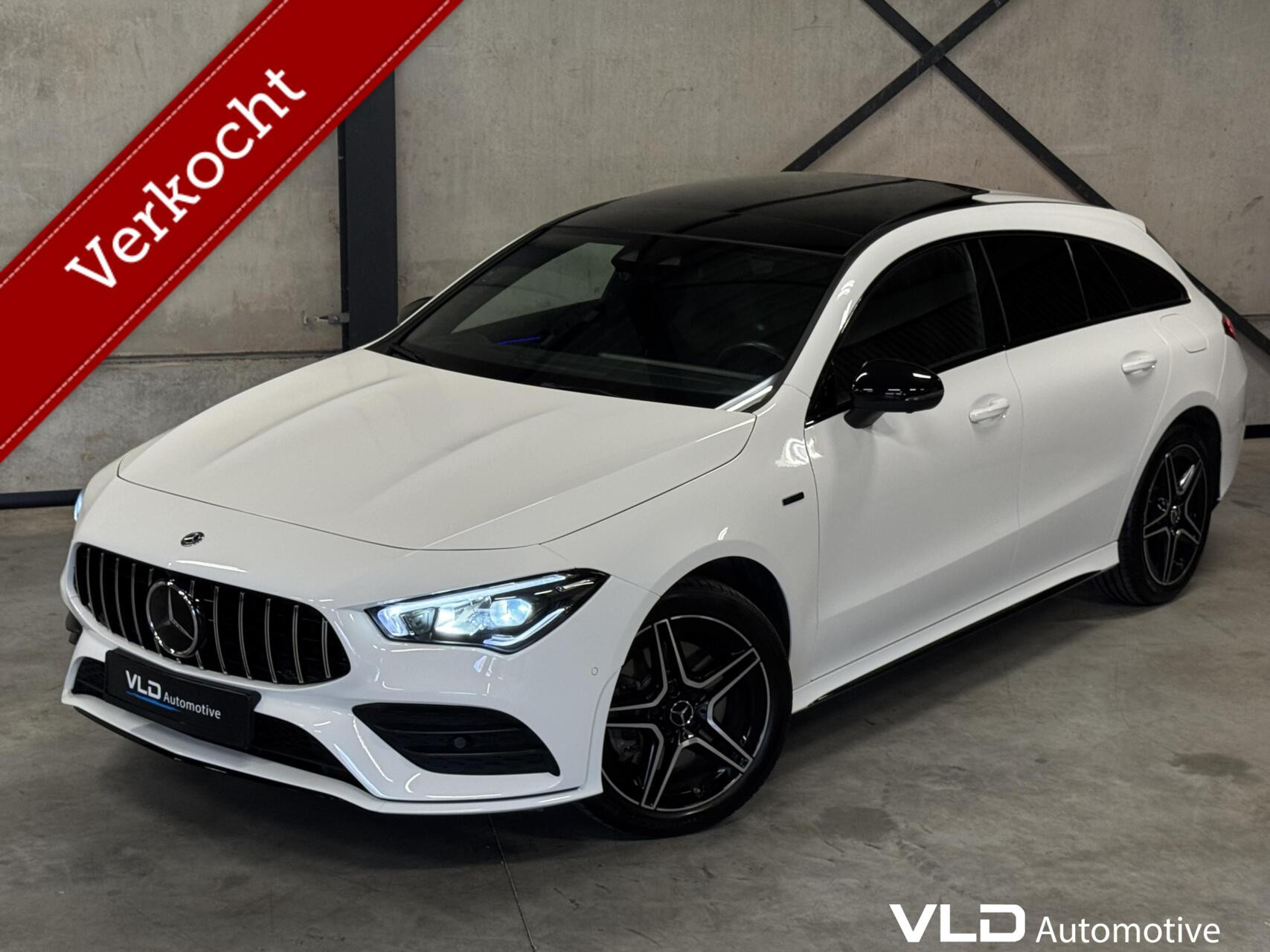 Hoofdafbeelding Mercedes-Benz CLA