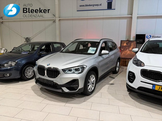 BMW X1 SDRIVE18I Advantage Airco Navi Trekhaak LED Stoel verwarmd PDC.