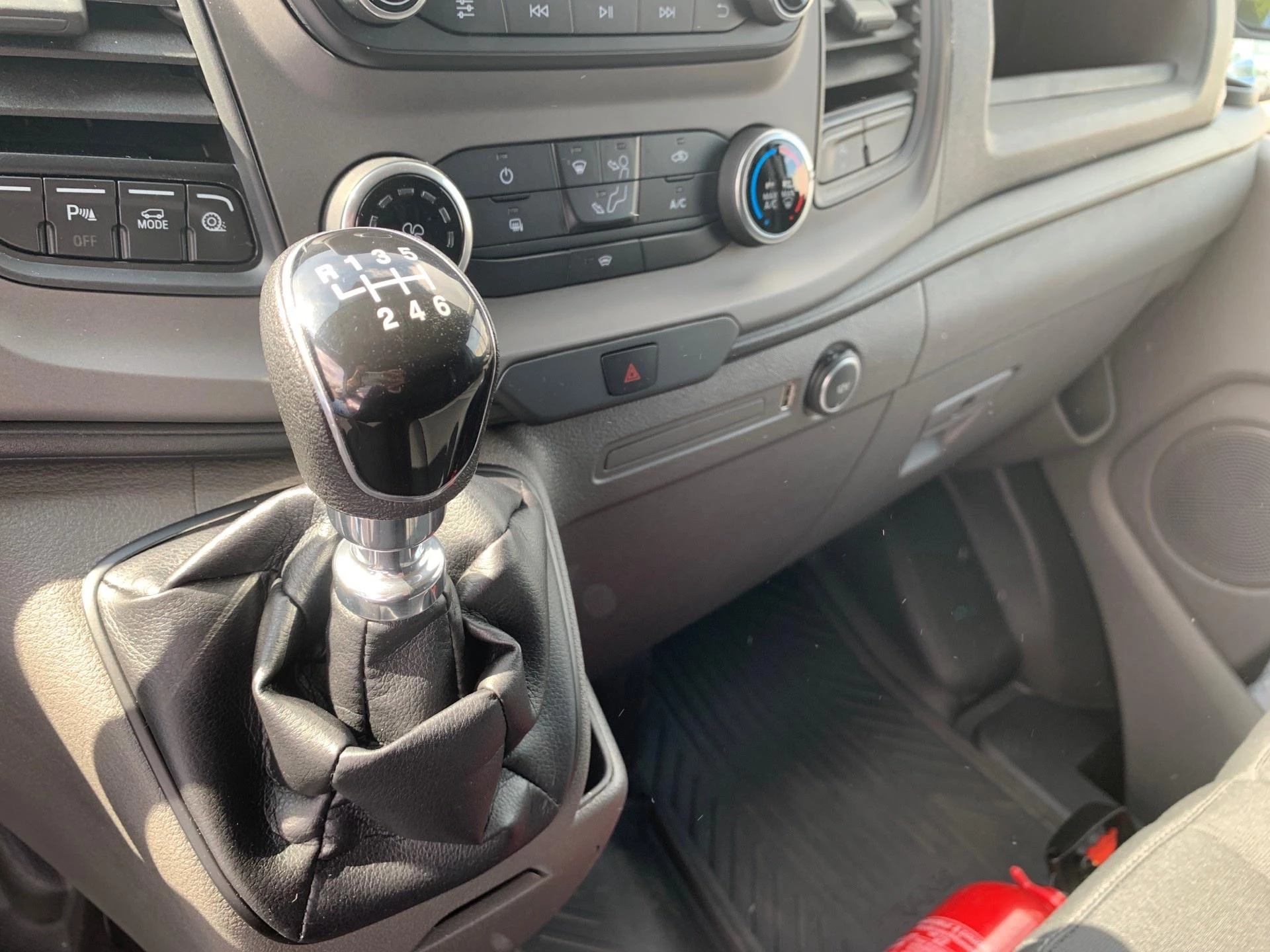 Ford-Transit-image-9