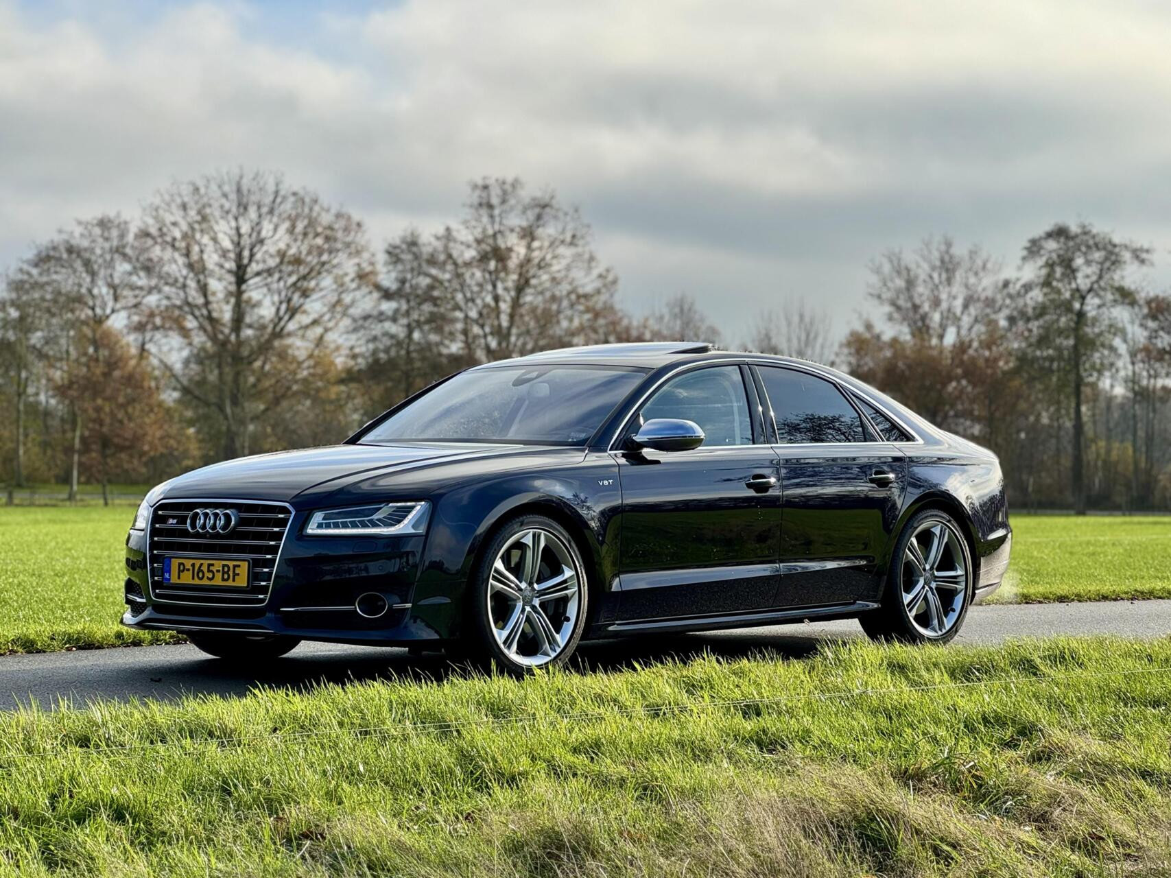Hoofdafbeelding Audi S8