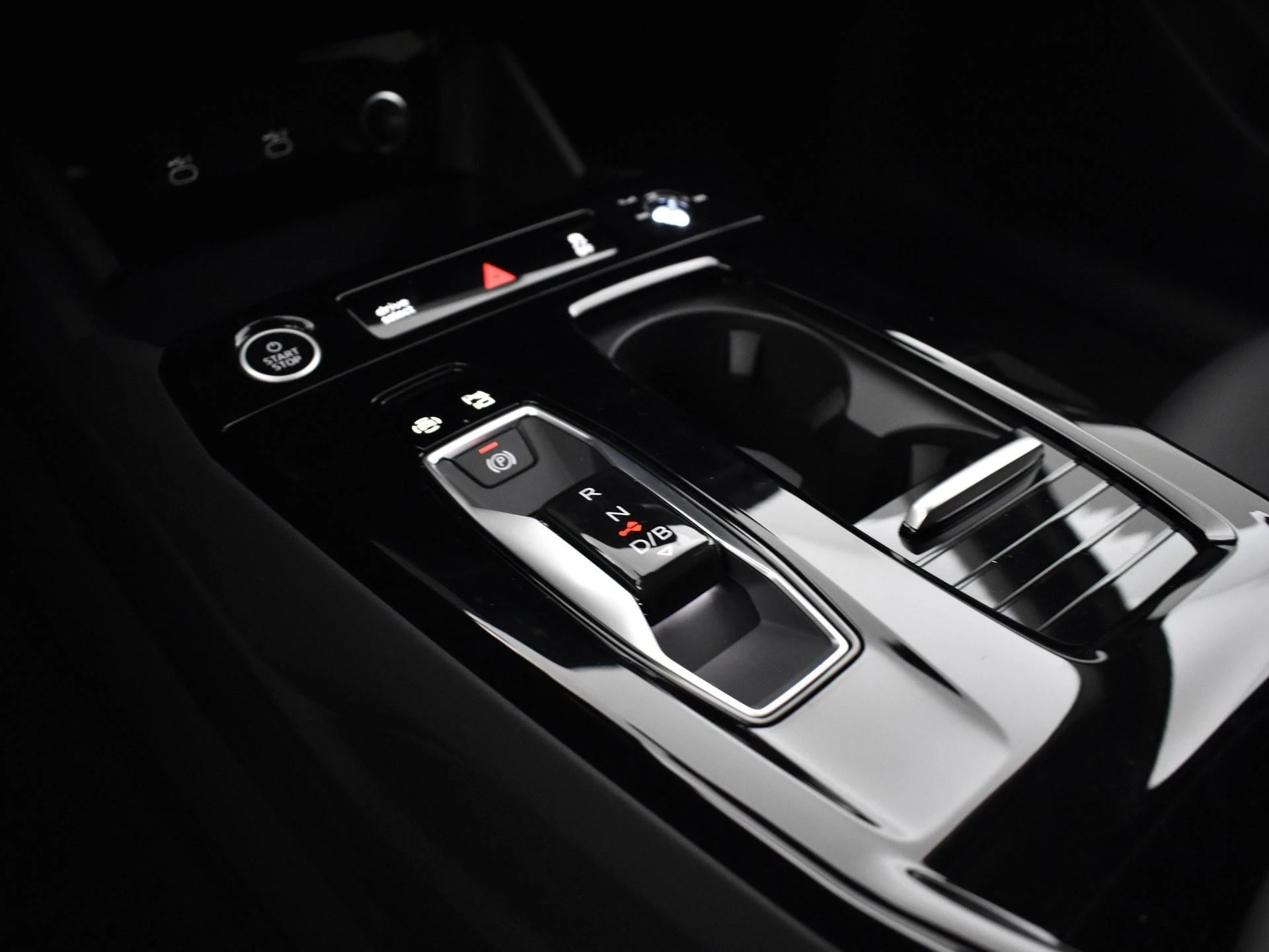 Hoofdafbeelding Audi A6 Avant e-tron