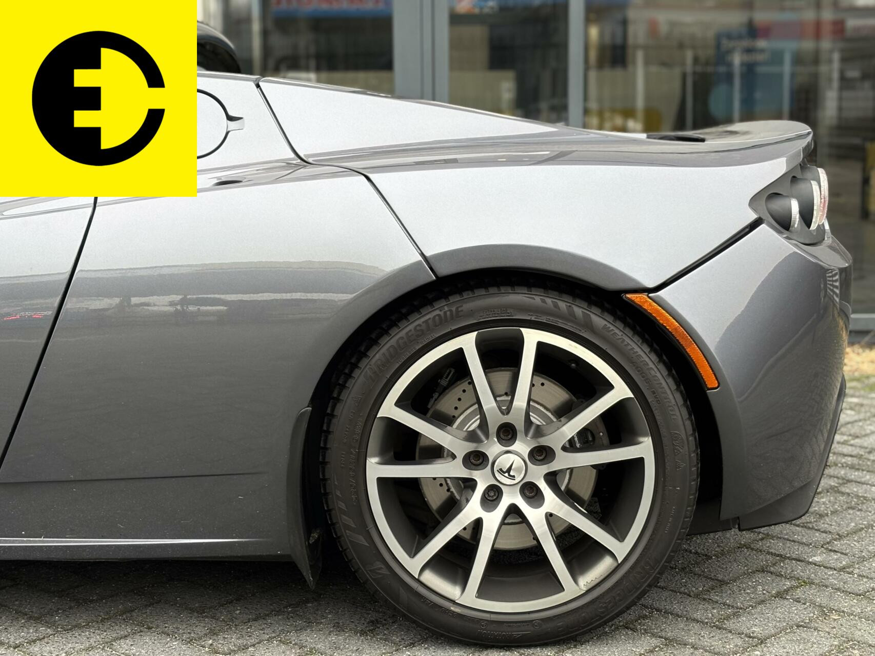 Hoofdafbeelding Tesla Roadster