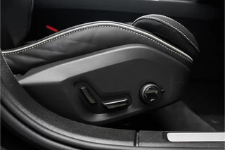 Volvo S60 Volvo S60 2.0 B4 R-Design Ultimate Dark ACC Schuifdak Camera 1e Eig - afbeelding nr 40