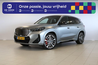 Hoofdafbeelding BMW iX1 BMW iX1 eDrive20 M Sport Pro - M Sportstoelen - Pano - 20'' LMV