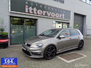 Volkswagen Golf 1.6 TDI Business Edition R Connected
