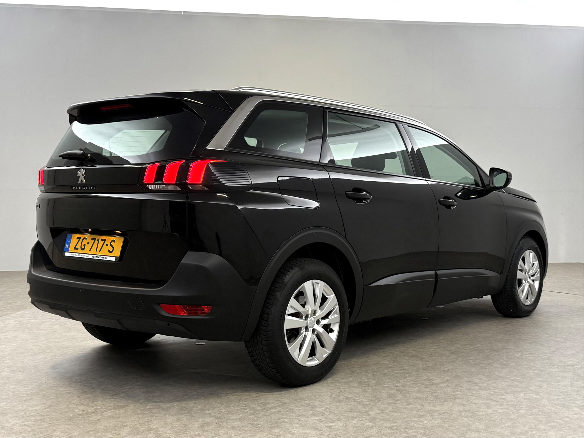 Hoofdafbeelding Peugeot 5008