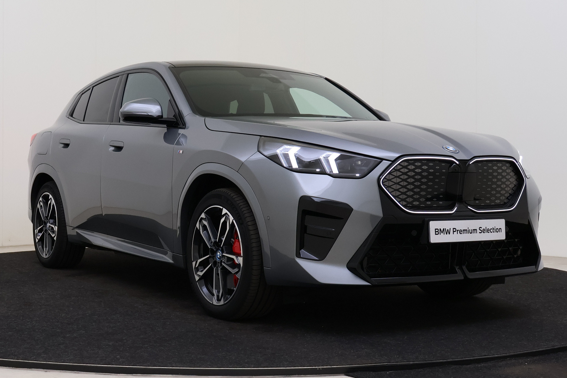 Hoofdafbeelding BMW iX2