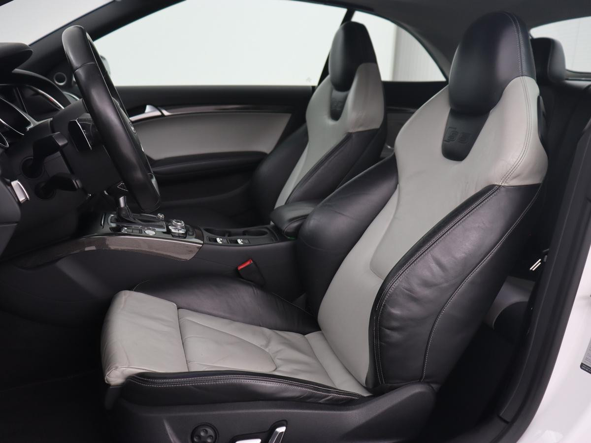 Hoofdafbeelding Audi S5