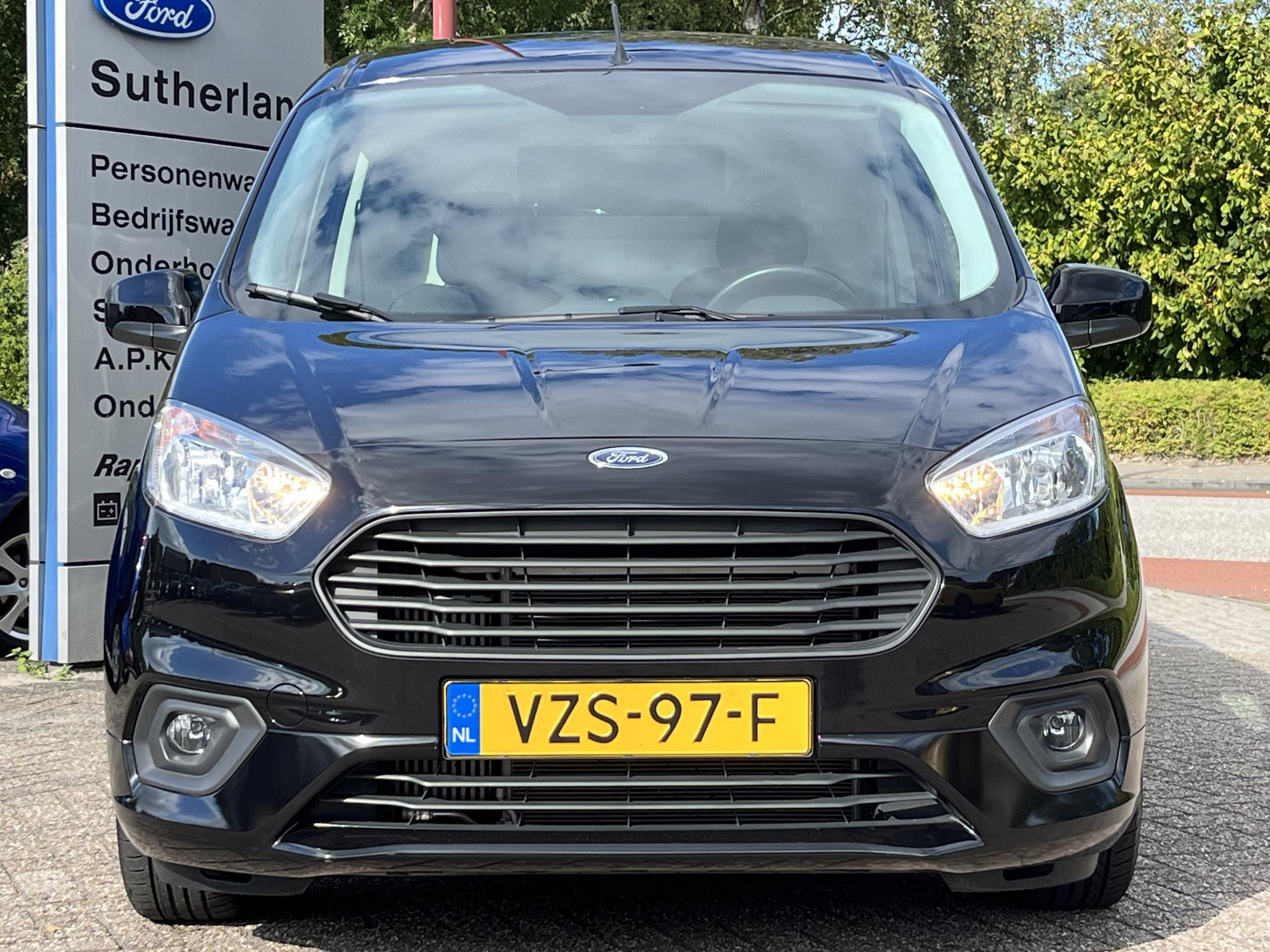 Hoofdafbeelding Ford Transit Courier
