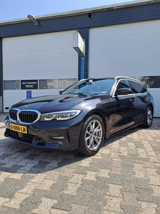 BMW 3 Serie 330I HIGH EXE. ED.