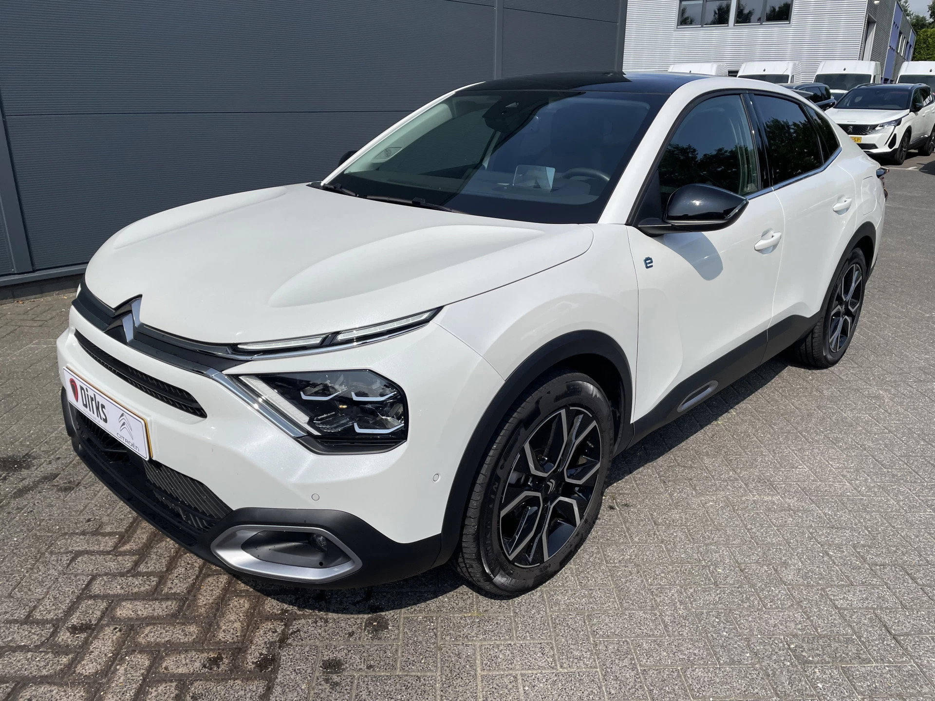 Hoofdafbeelding Citroën ë-C4 X