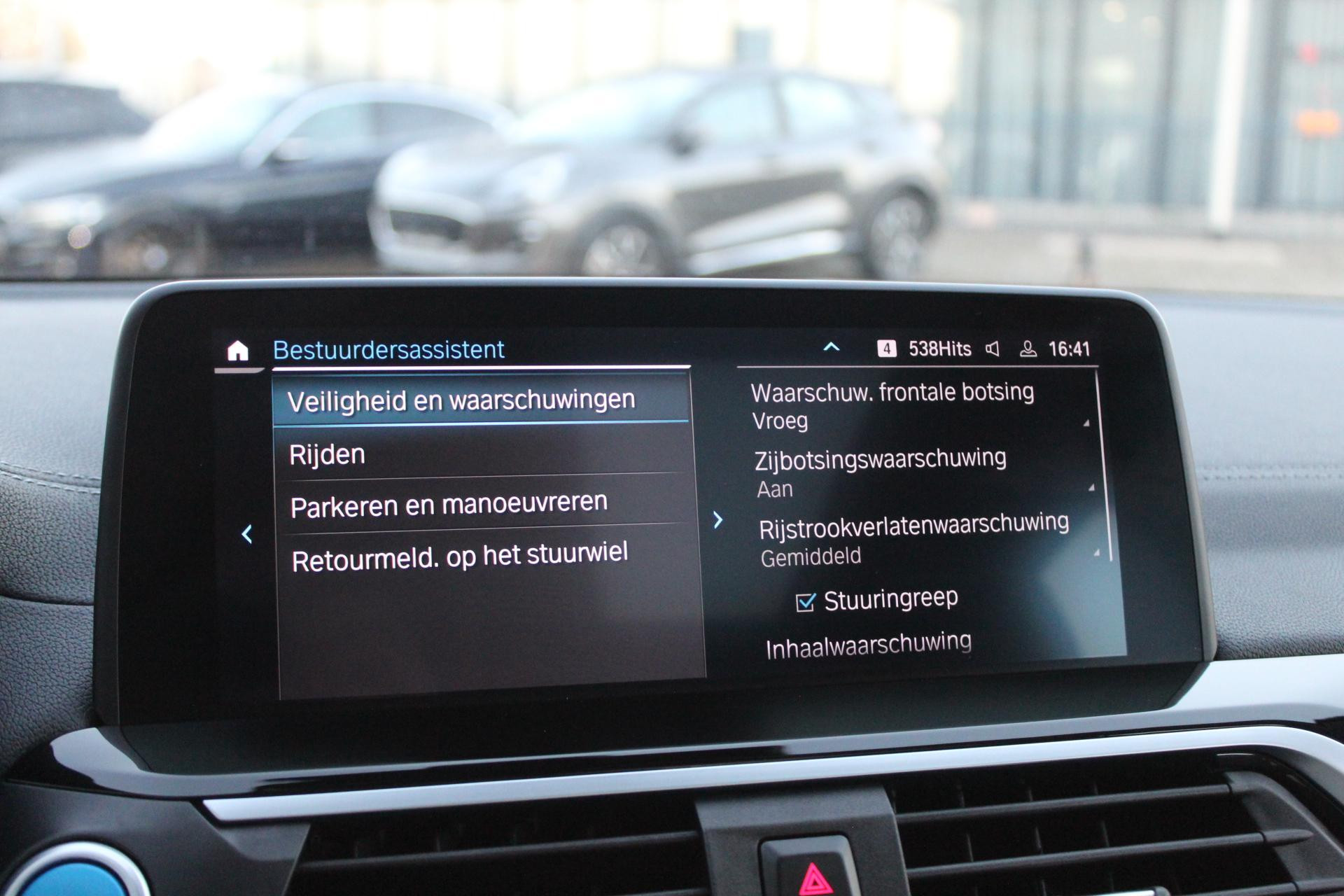 Hoofdafbeelding BMW iX3