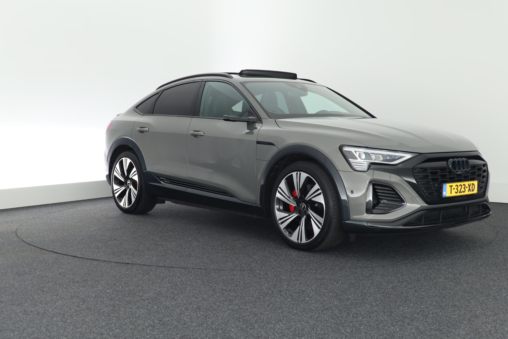 Hoofdafbeelding Audi Q8 Sportback e-tron