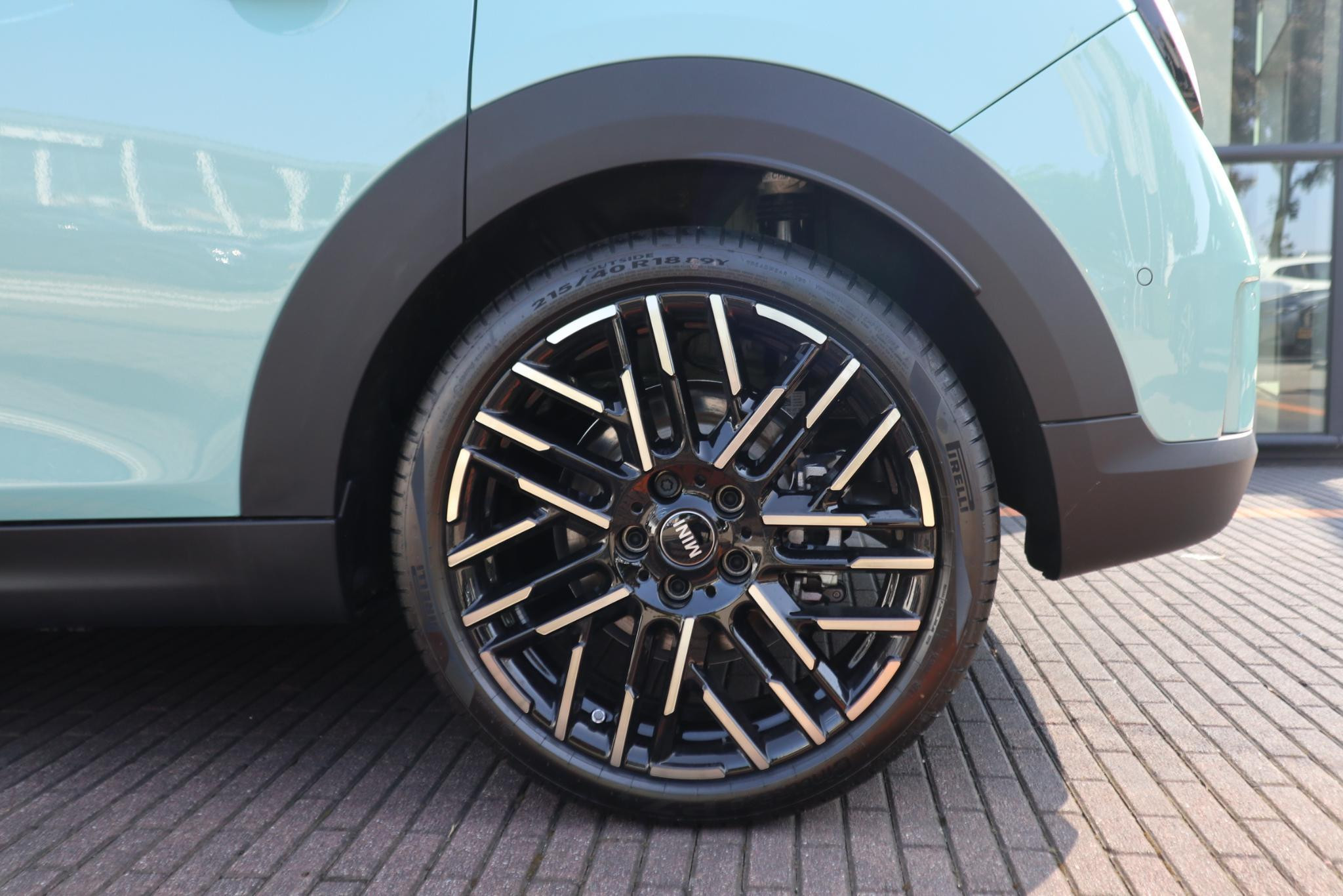 Hoofdafbeelding MINI 5-deurs