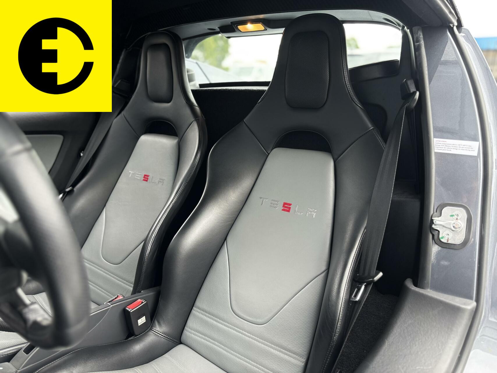 Hoofdafbeelding Tesla Roadster