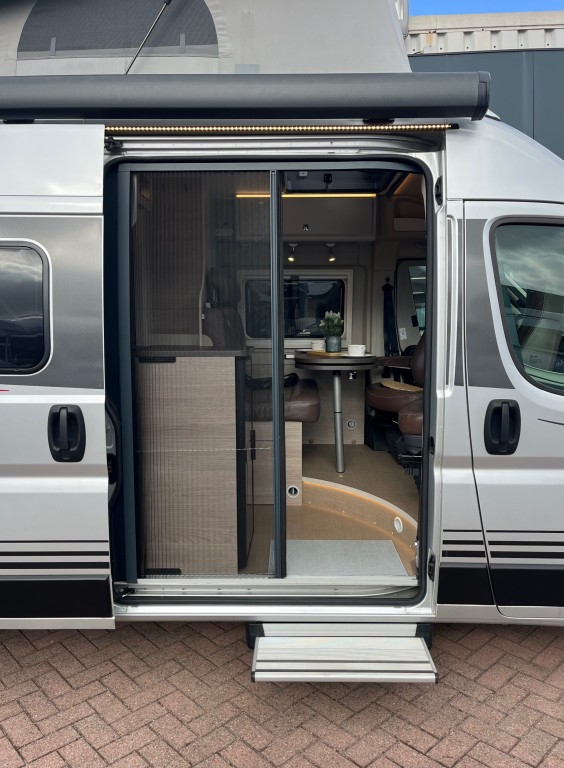 Hoofdafbeelding Bürstner Campeo C600 Active Hefdak Cruise