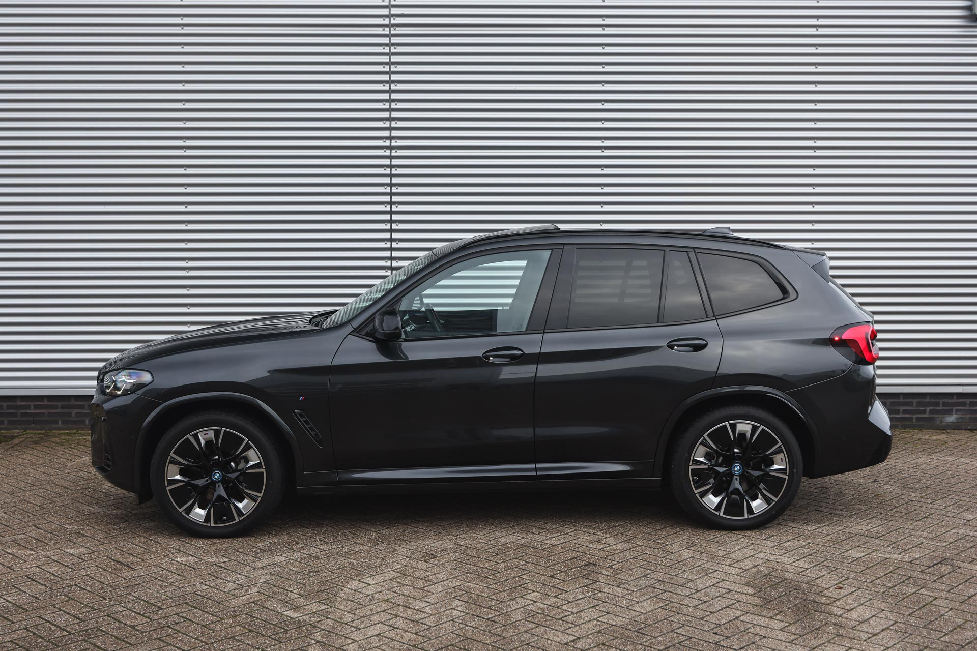 Hoofdafbeelding BMW iX3