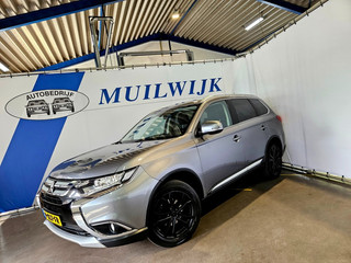 Mitsubishi Outlander 2.0 Business Edition / Trekhaak / Camera