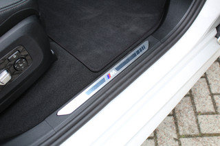 BMW X5 BMW X5 xDrive50e M-Sport | Panoramadak | H&K | Trekhaak | Comfortstoelen | Luchtvering | Glow - afbeelding nr 54