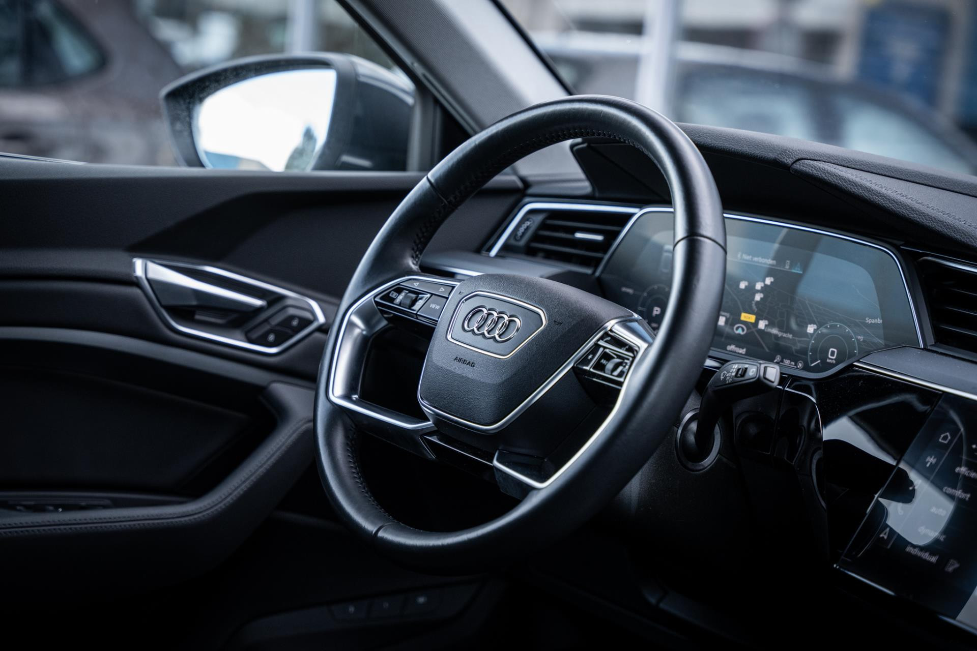 Hoofdafbeelding Audi e-tron