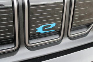 Jeep Avenger Jeep Avenger LONGTITUDE 156PK 54 kWh | NAVIGATIE | DRAADLOZE APPLE CARPLAY/ANDROID AUTO | KEYLESS ENTRY/START | CRUISE CONTROL | PARKEERSENSOREN ACHTER | DAB+ RADIO | CLIMATE CONTROL | DRAADLOZE TELEFOONLADER | LED KOPLAMPEN | - afbeelding nr 26