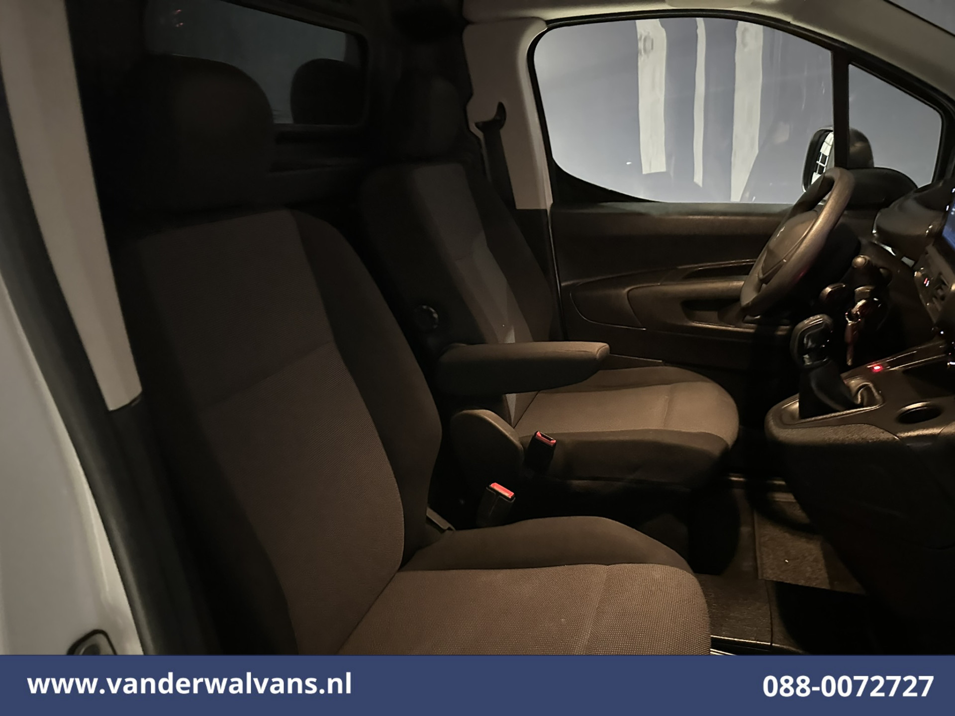 Hoofdafbeelding Peugeot Partner