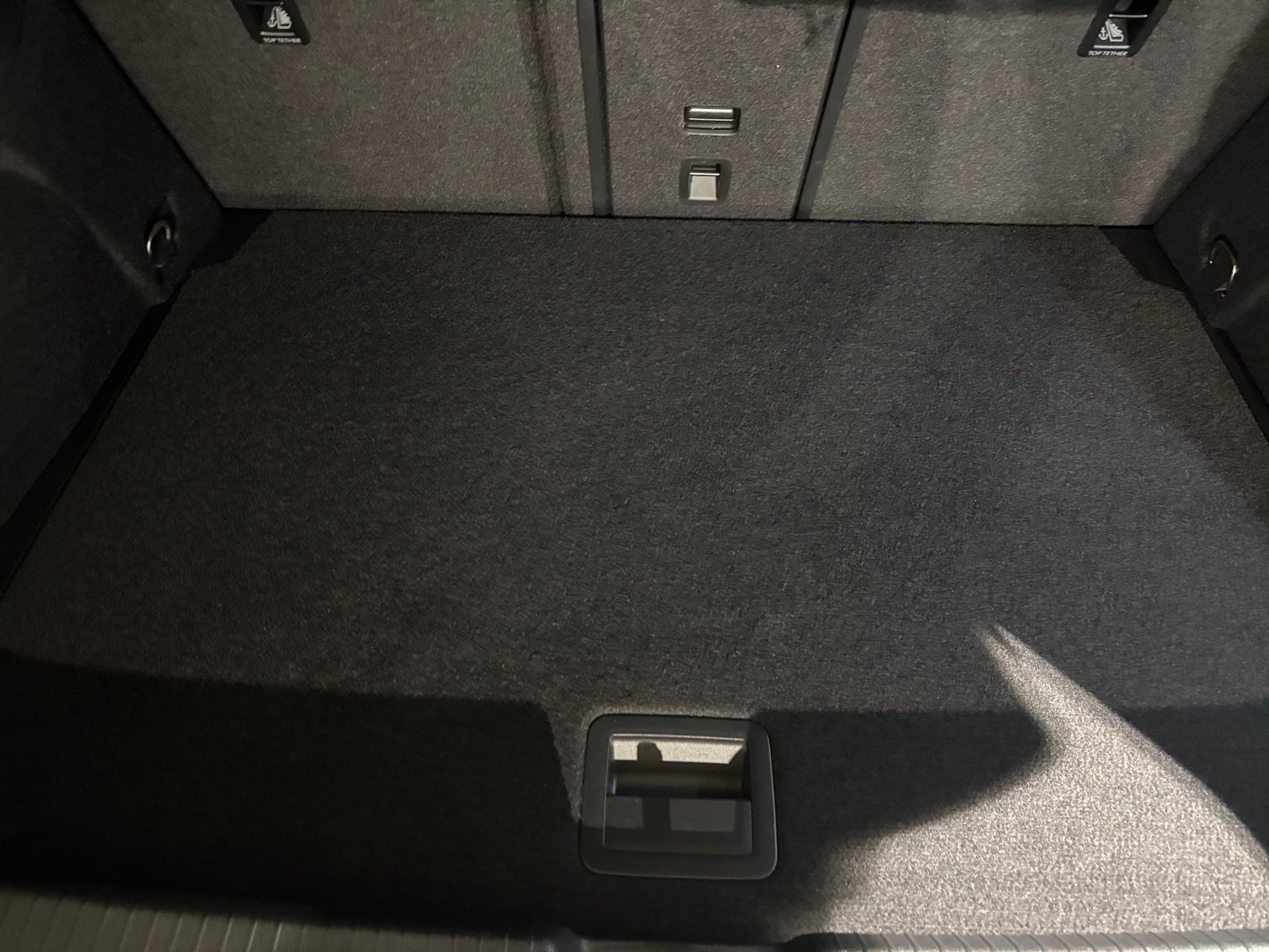 Volkswagen-Golf-image-11