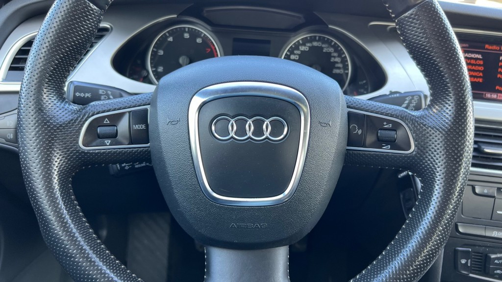 Hoofdafbeelding Audi A4