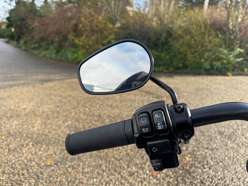 Hoofdafbeelding Harley-Davidson Low Rider