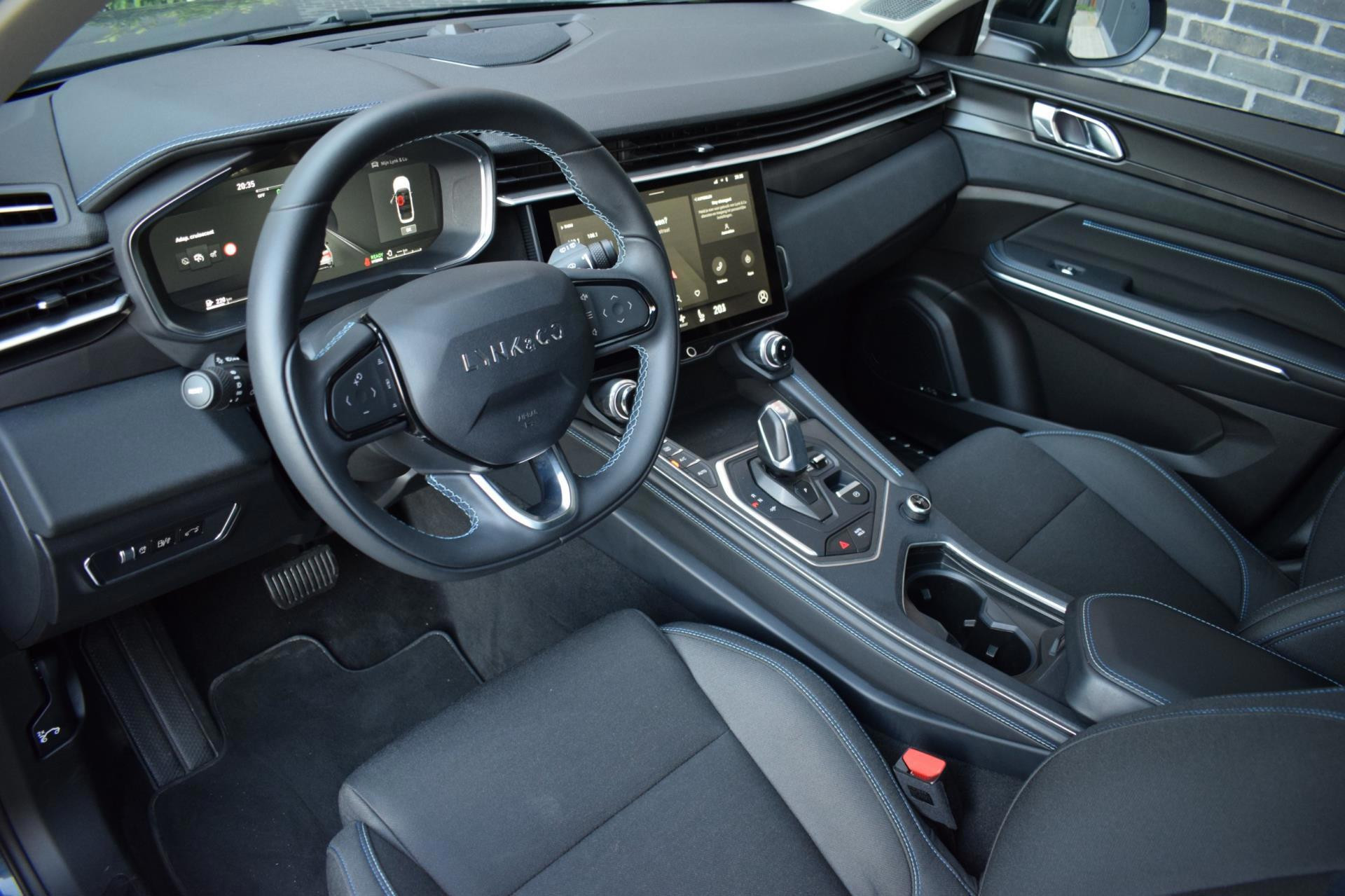 Hoofdafbeelding Lynk & Co 01