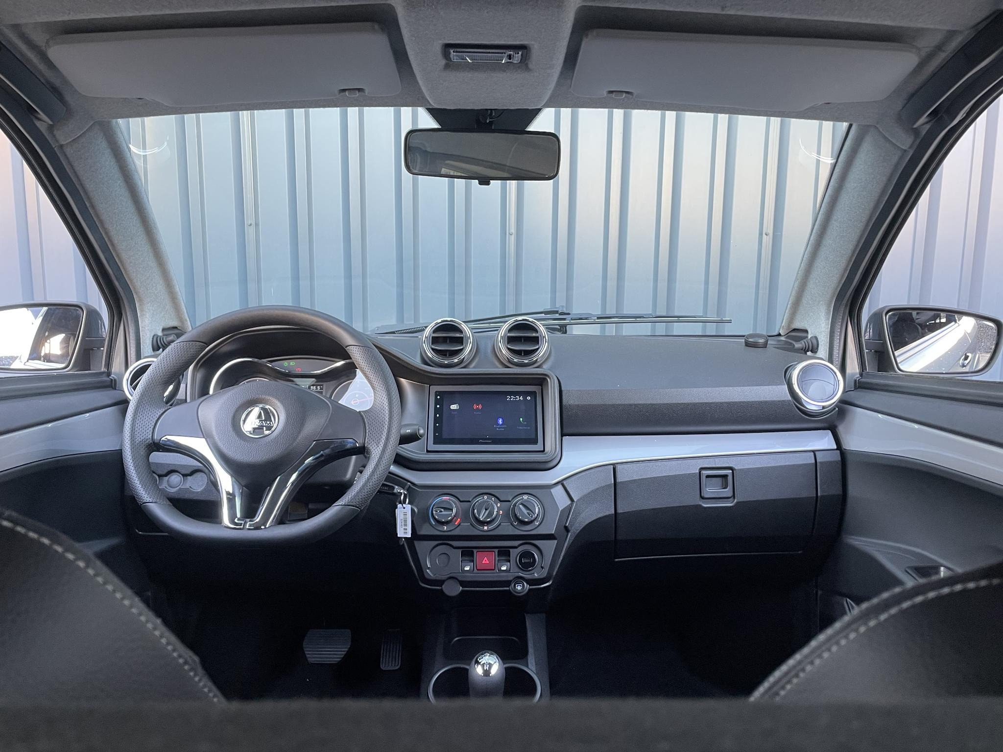 Hoofdafbeelding Axaim Crossover