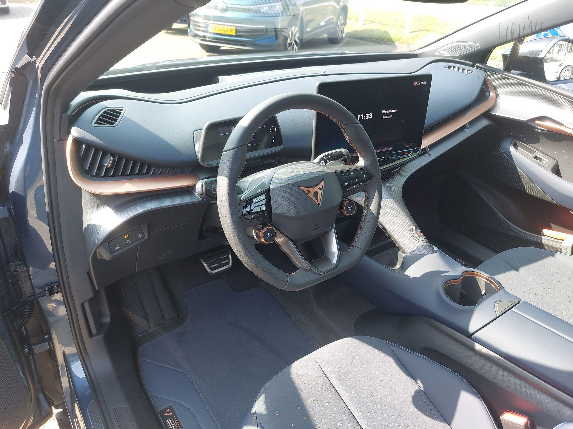 Hoofdafbeelding CUPRA Tavascan