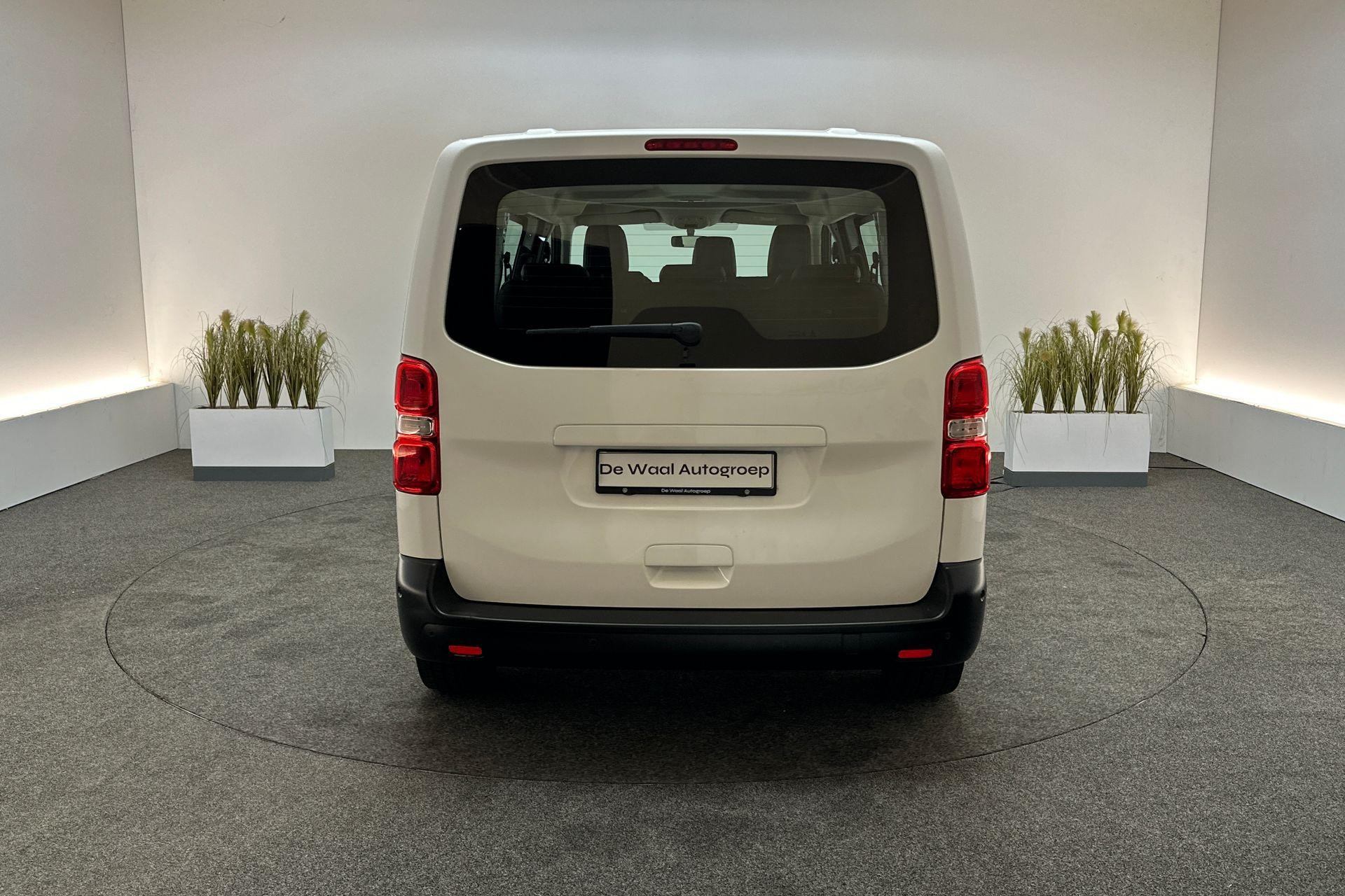 Hoofdafbeelding Peugeot Traveller