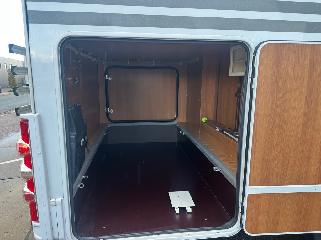 Hoofdafbeelding Carado Alkoof Camper