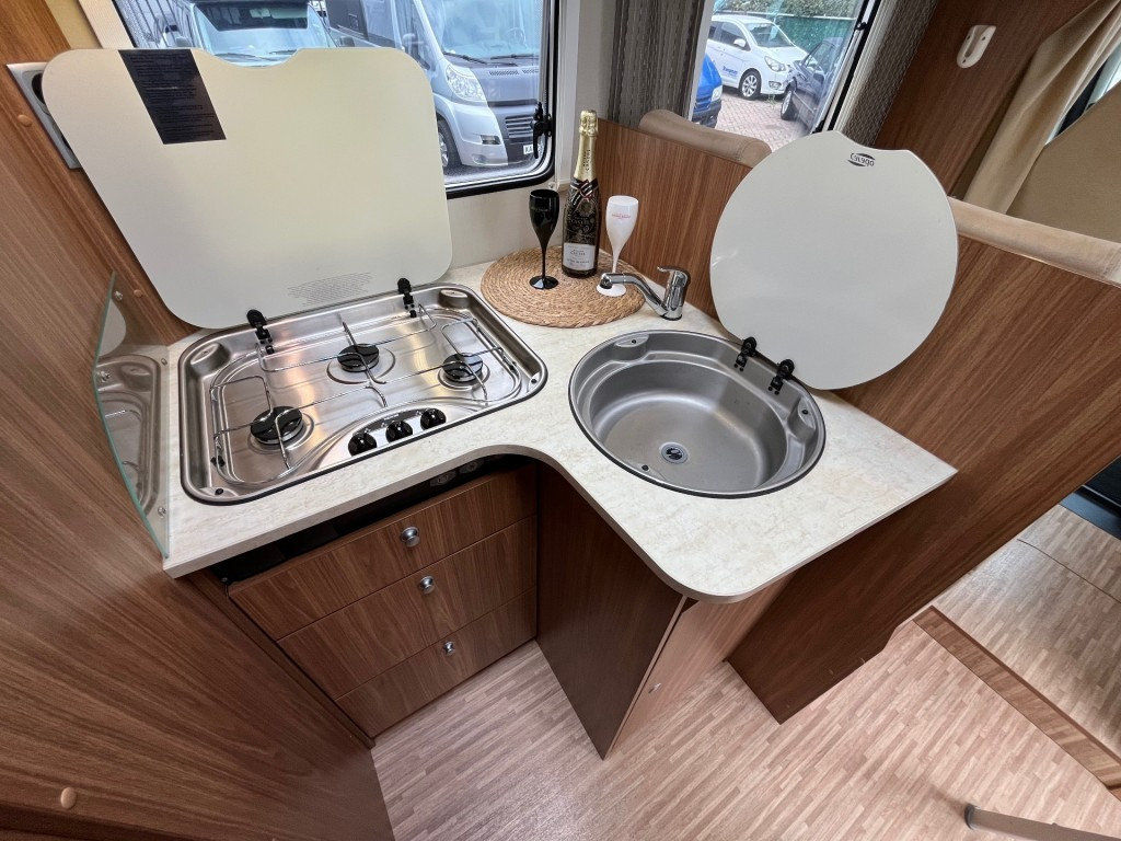 Hoofdafbeelding Carado T447 Lengtebedden Hefbed