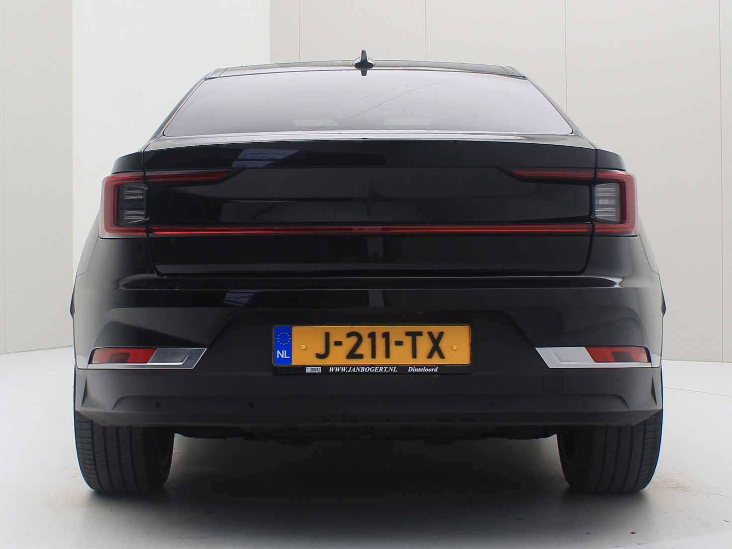 Hoofdafbeelding Polestar 2