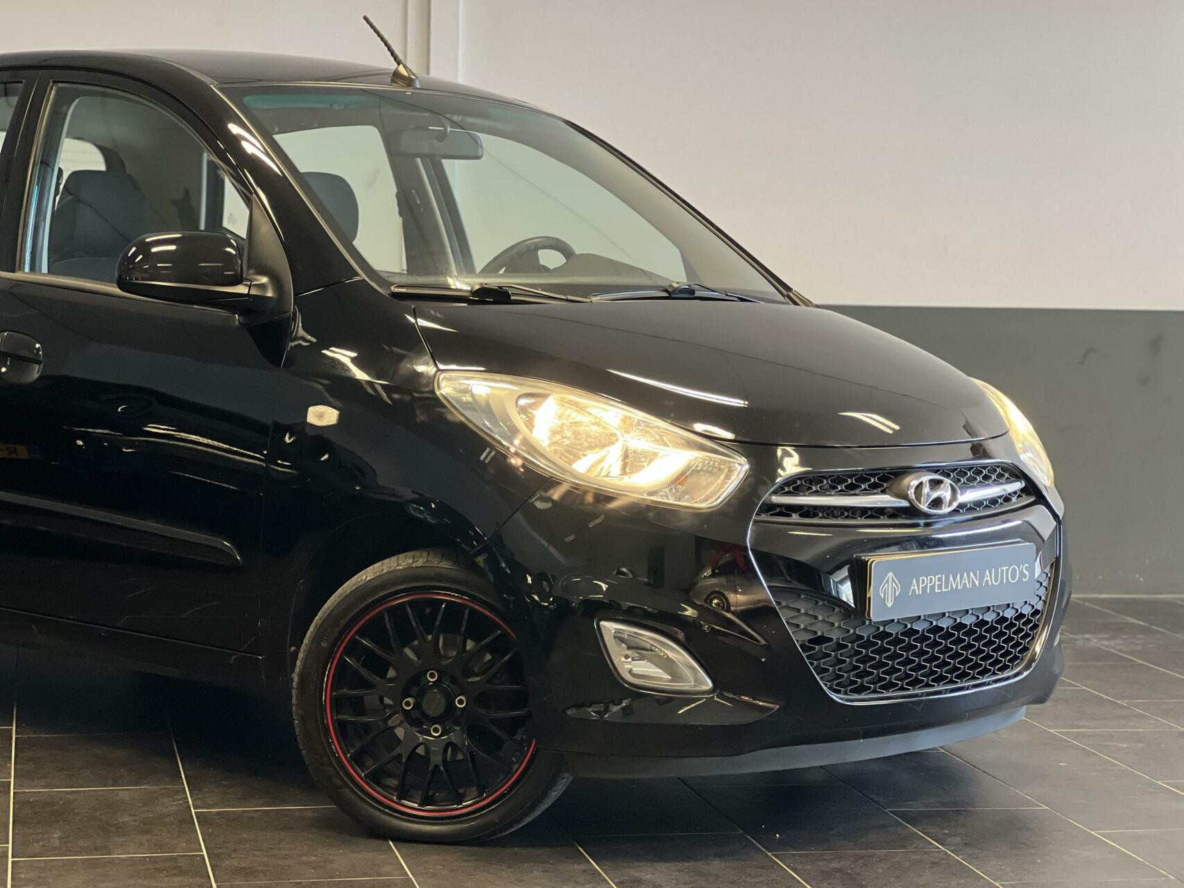 Hoofdafbeelding Hyundai i10