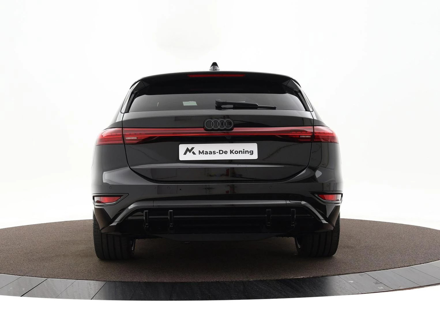 Hoofdafbeelding Audi A6 Avant e-tron