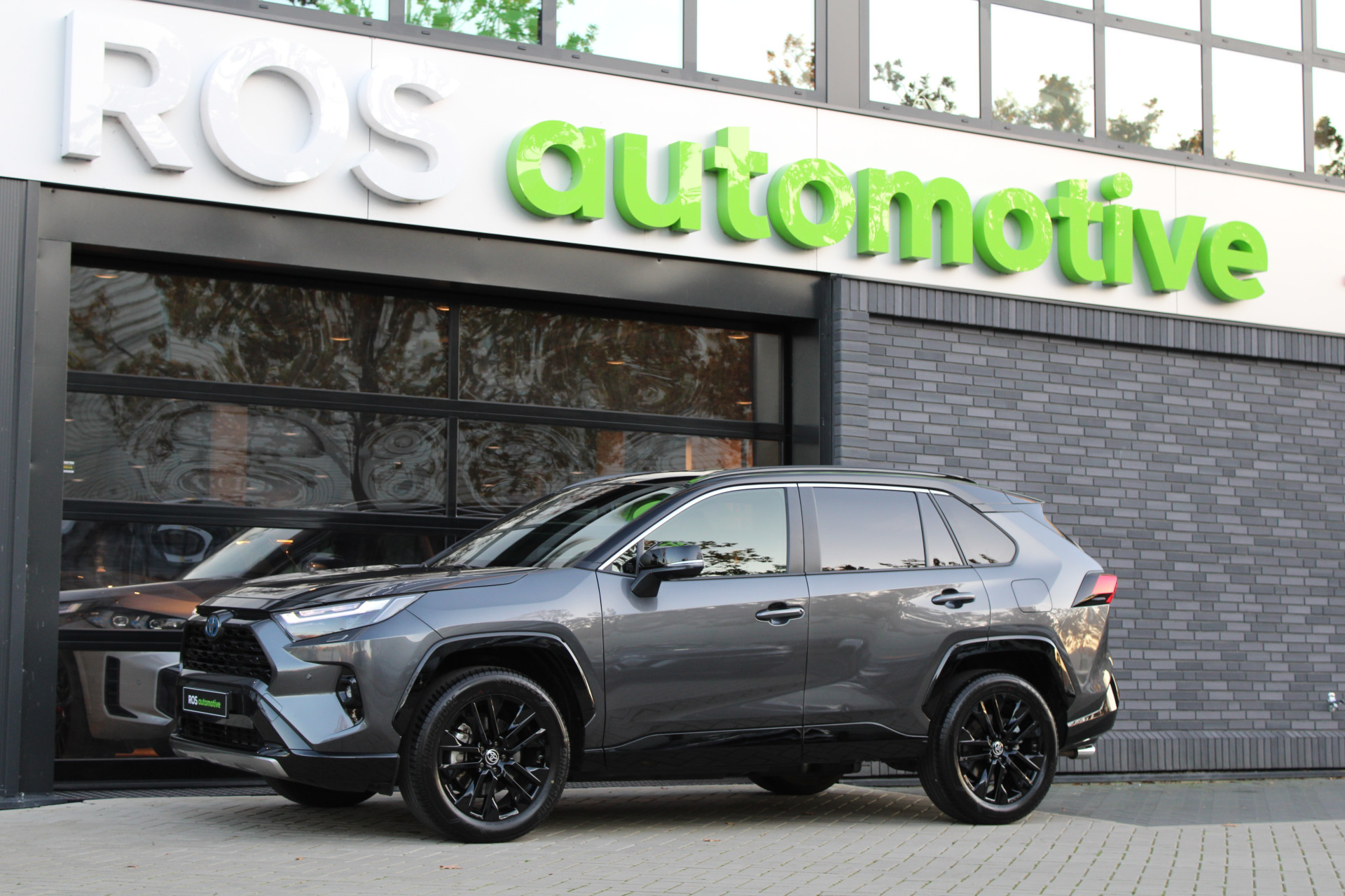 Hoofdafbeelding Toyota RAV4