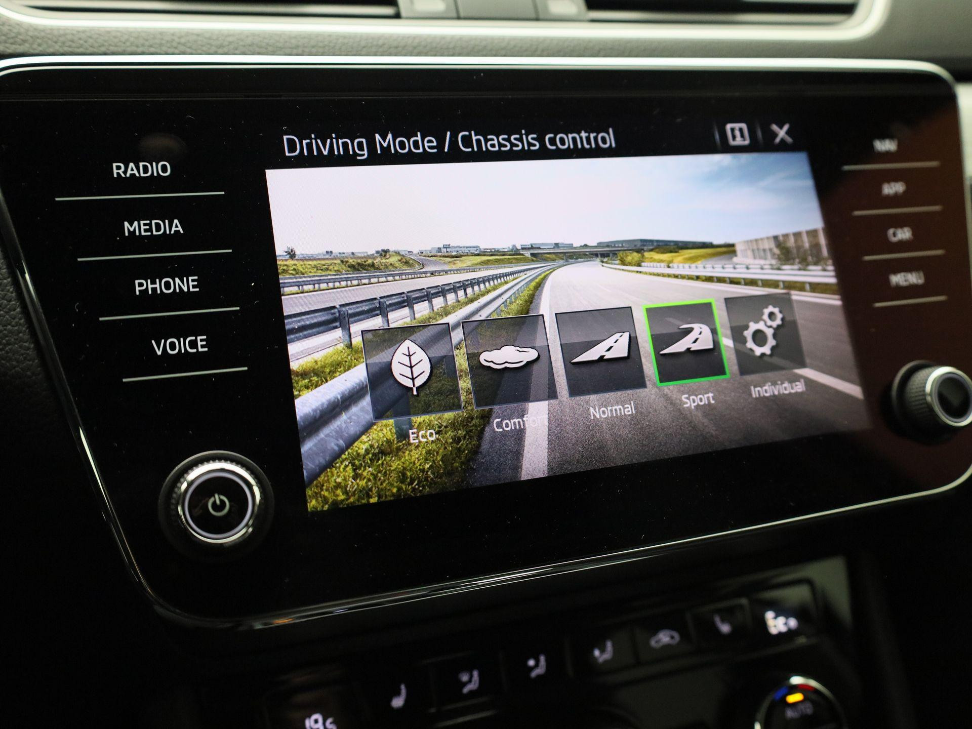 Hoofdafbeelding Škoda Superb