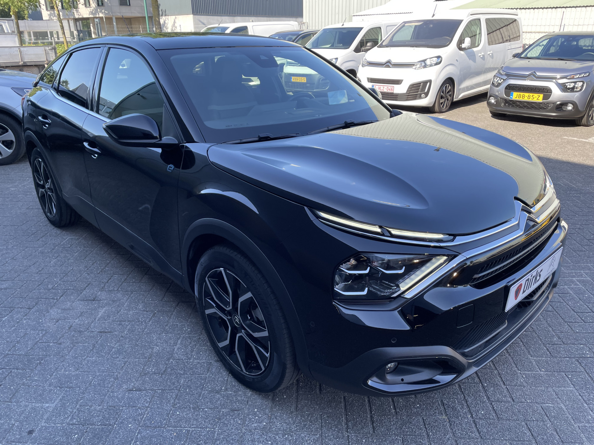 Hoofdafbeelding Citroën ë-C4