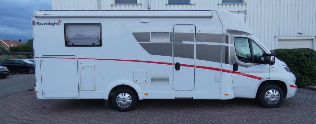 Hoofdafbeelding Sunlight T68 Automaat,navi,camera,lengtebedden