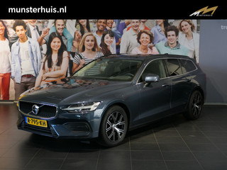 Volvo V60 2.0 B3 Core * Verwarmde voorruit, (achter)stoelen & stuur!* - Camera, getinte ramen achter, sensor v+a