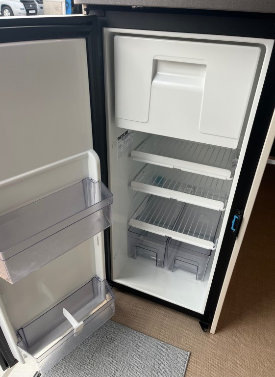 Hoofdafbeelding Bürstner Campeo C600 Active Hefdak Cruise