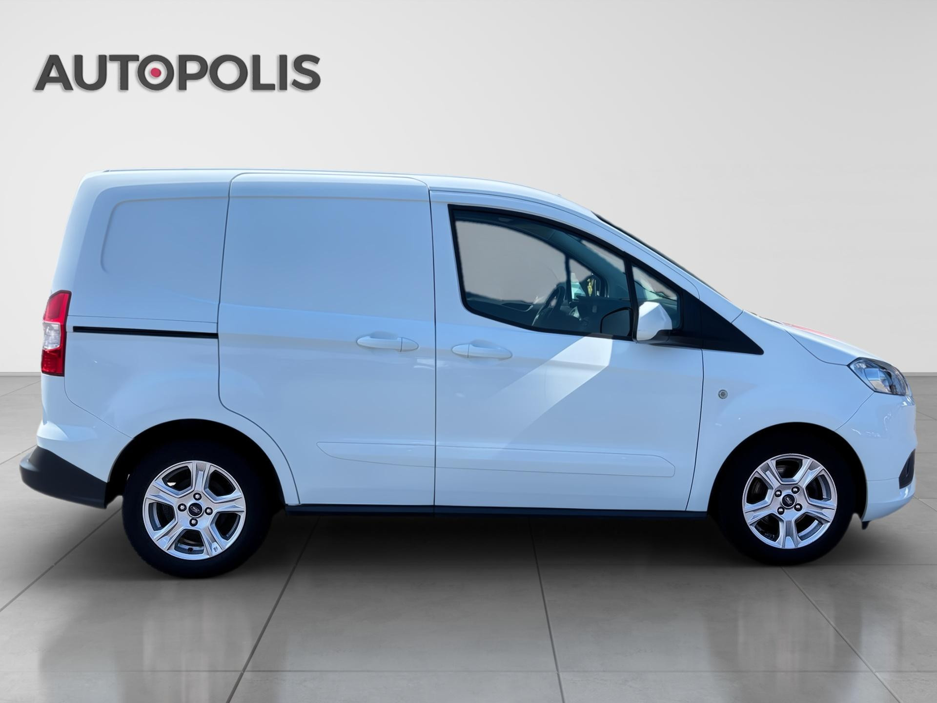 Ford-Transit Courier-image-14