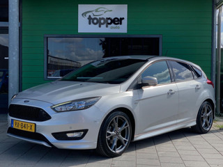 Ford Focus 1.0 ST-Line | Navigatie | CruiseControl | Trekhaak |