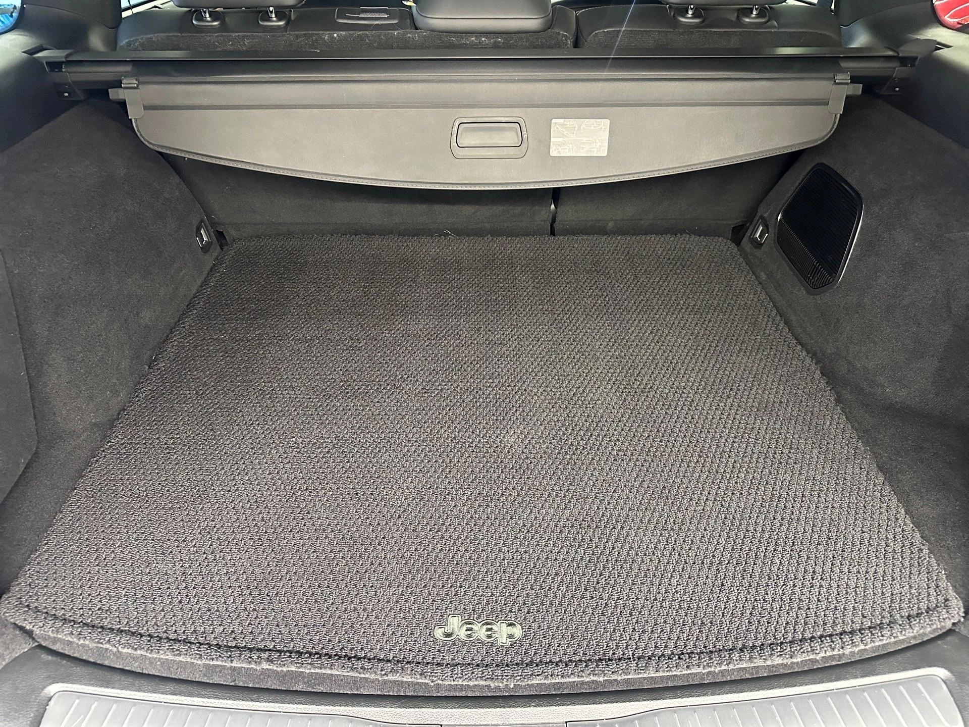 Jeep-Grand Cherokee-image-20