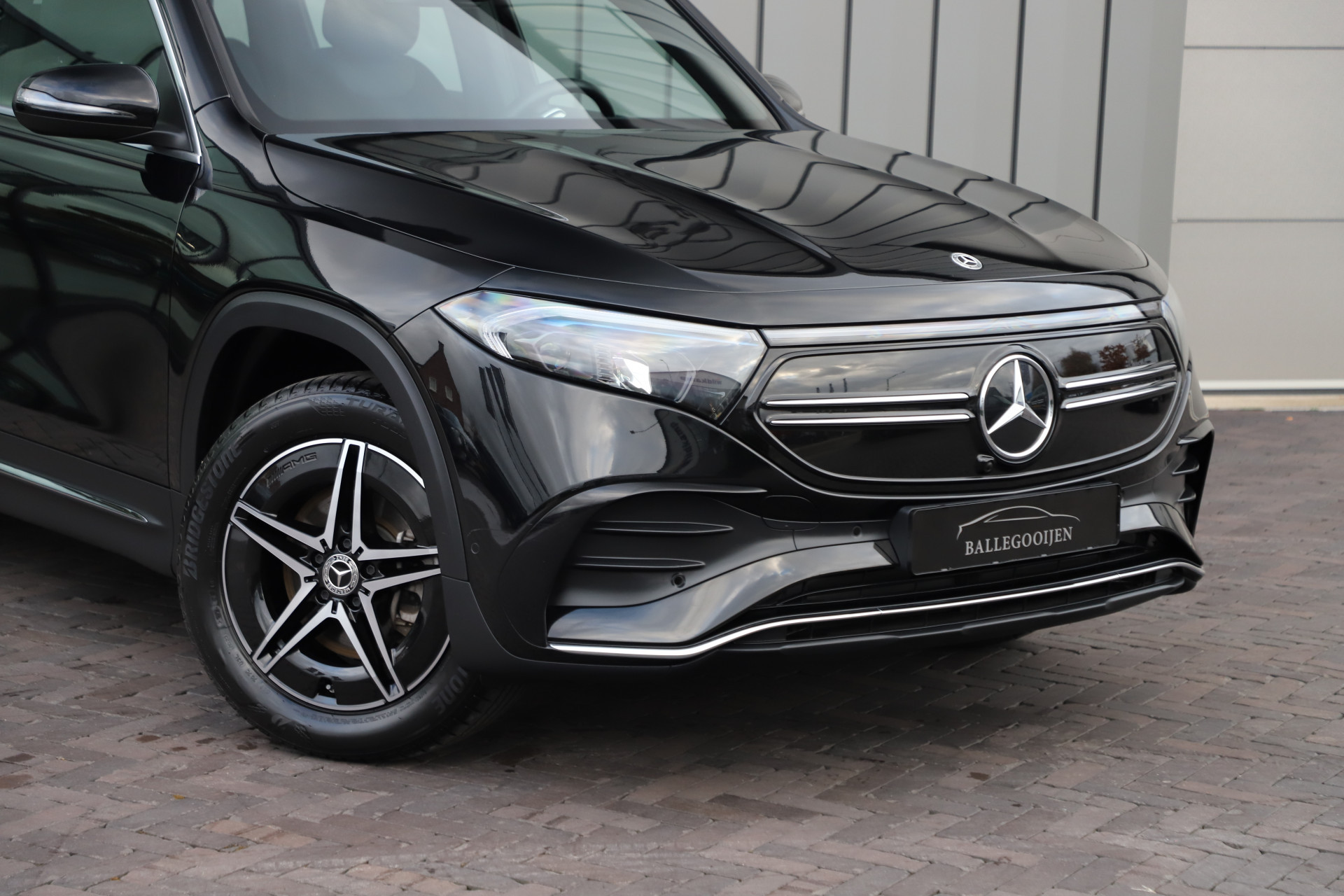 Hoofdafbeelding Mercedes-Benz EQB