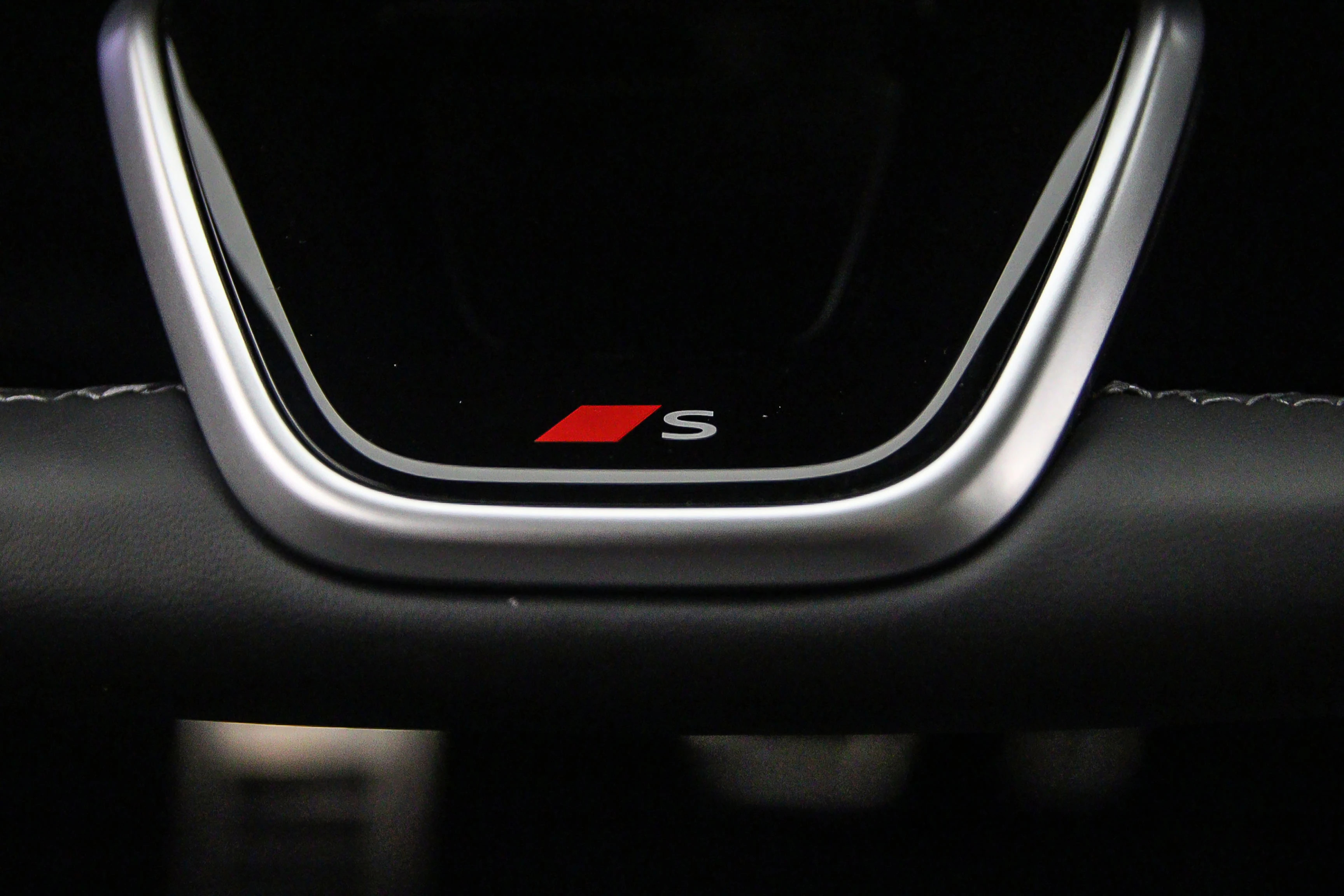 Hoofdafbeelding Audi A6 Avant e-tron